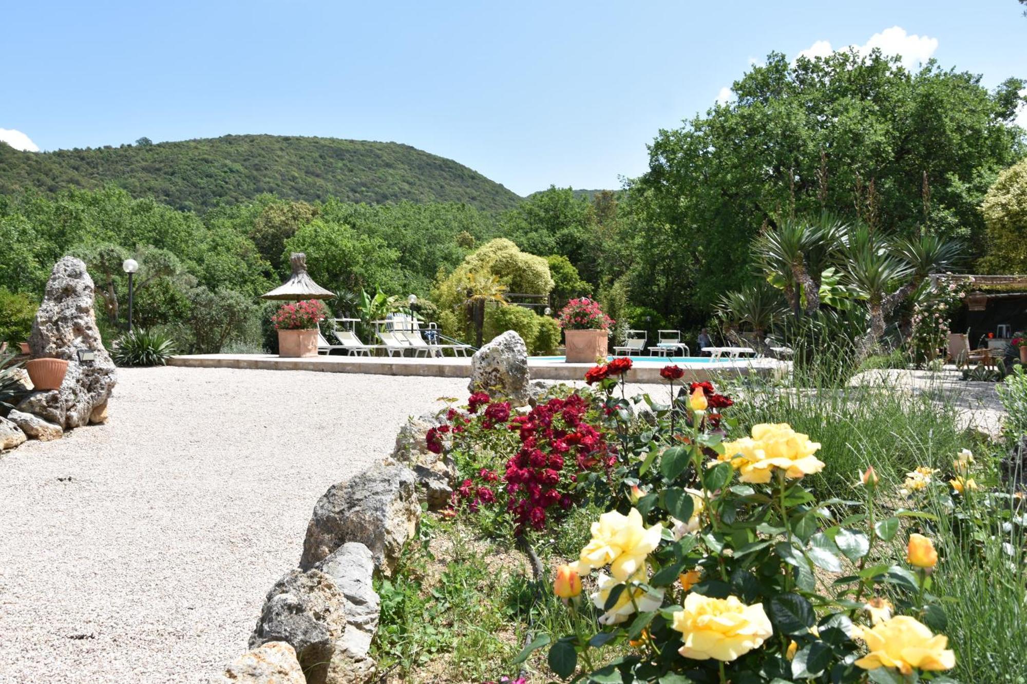 Le Case Di Lisetta Holiday Homes Корчано Экстерьер фото